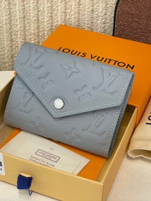 LV WALLET