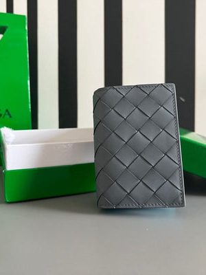 BV CARD HOLDER