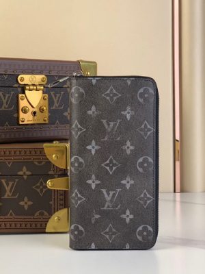 LV WALLET