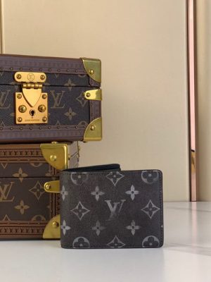 LV WALLET