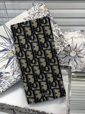 DIOR WALLET