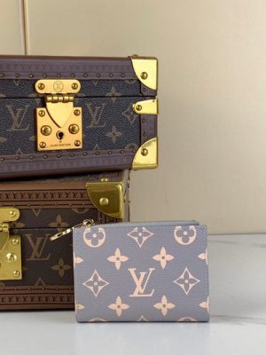 LV WALLET