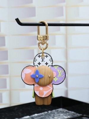 LV KEYCHAIN