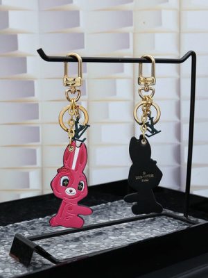 LV KEYCHAIN
