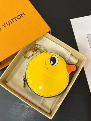 LV KEYCHAIN