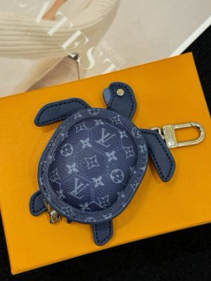 LV KEYCHAIN