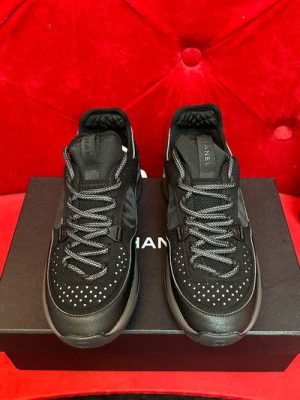 CHANEL SNEAKER