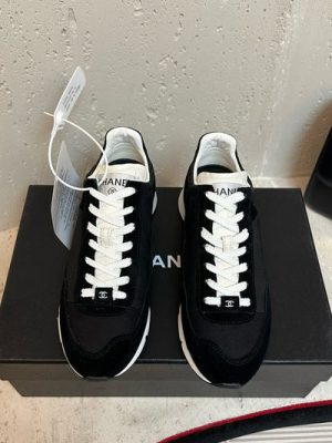 CHANEL SNEAKER