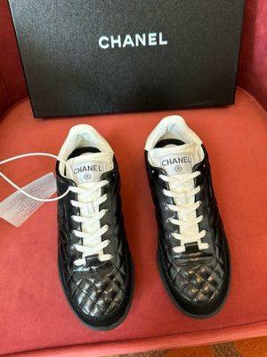 CHANEL SNEAKER