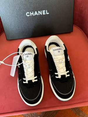 CHANEL SNEAKER