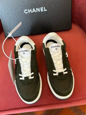 CHANEL SNEAKER