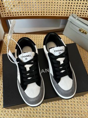 CHANEL SNEAKER