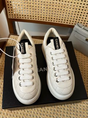 CHANEL SNEAKER