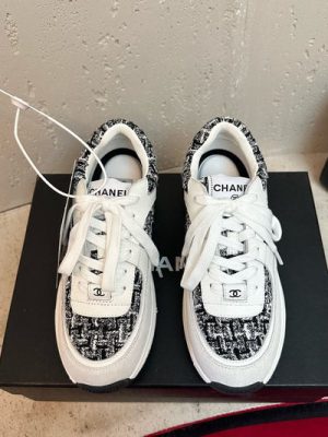 CHANEL SNEAKER