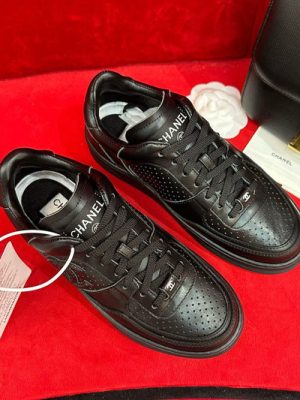 CHANEL SNEAKER