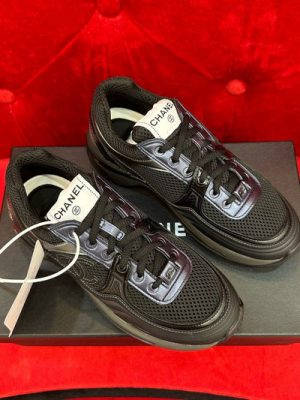 CHANEL SNEAKER