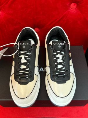 CHANEL SNEAKER