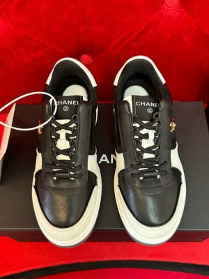 CHANEL SNEAKER