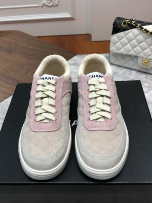 CHANEL SNEAKER
