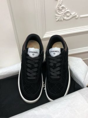 CHANEL SNEAKER
