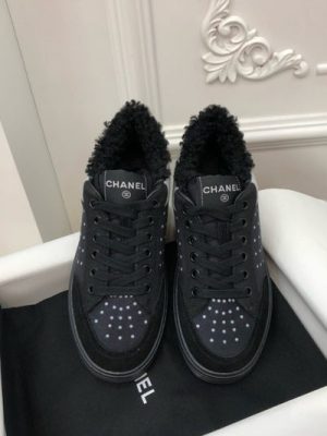 CHANEL SNEAKER