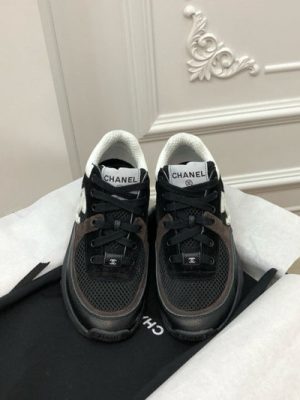 CHANEL SNEAKER