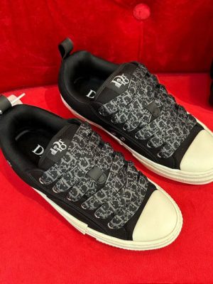 DIOR SNEAKER