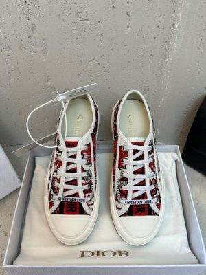 DIOR SNEAKER