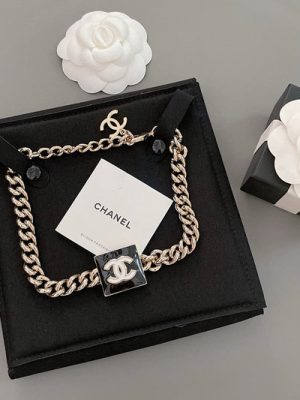 CHANEL NECKLACE