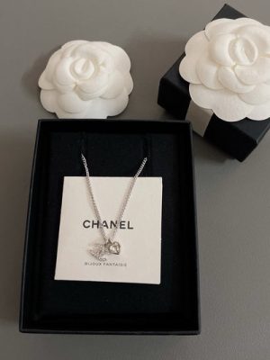 CHANEL NECKLACE