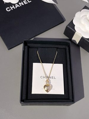CHANEL NECKLACE
