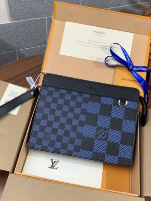 LV CLUTCH