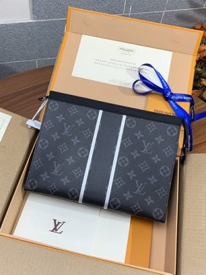 LV CLUTCH