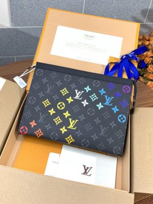 LV CLUTCH