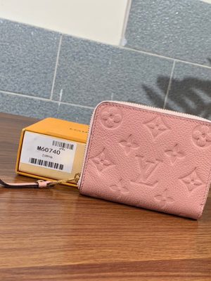 LV WALLET