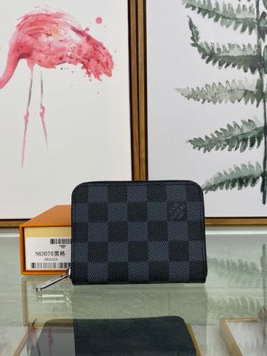 LV WALLET