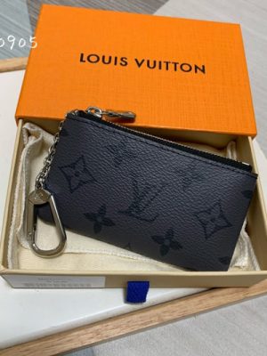LV WALLET