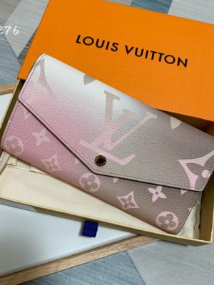 LV WALLET