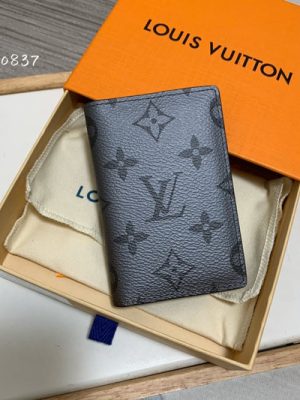 LV CARD HOLDER