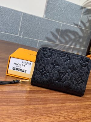 LV WALLET