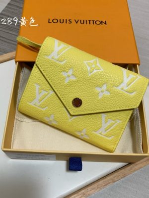 LV WALLET