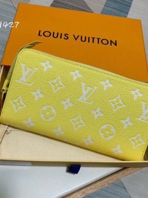 LV WALLET