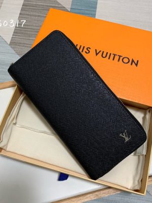 LV WALLET