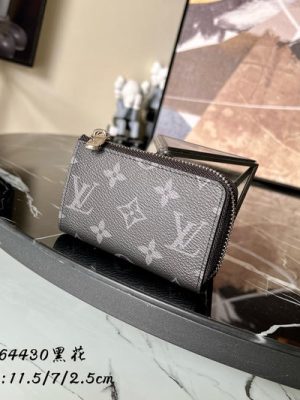 LV WALLET