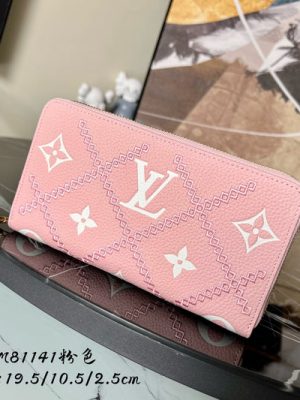 LV WALLET