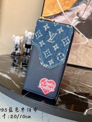 LV WALLET