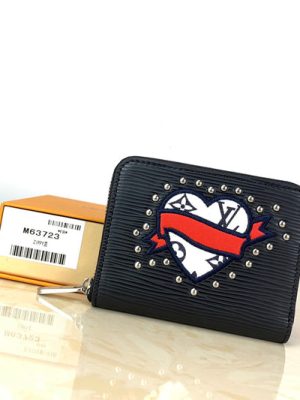 LV WALLET
