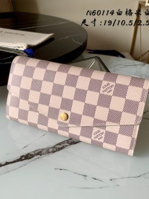 LV WALLET