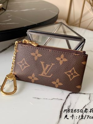 LV WALLET