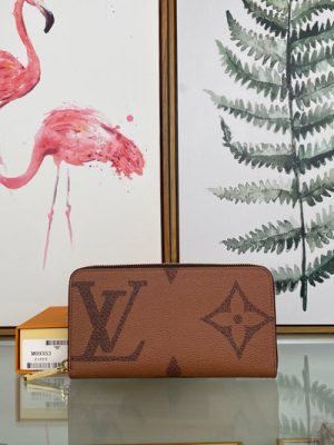 LV WALLET